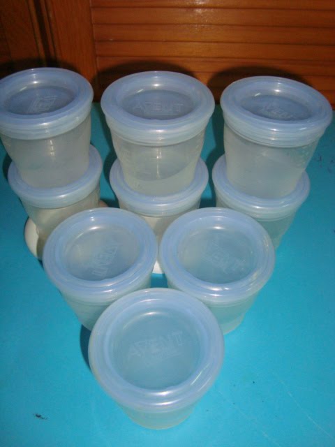 breast milk storage. AVENT VIA Breast Milk Storage