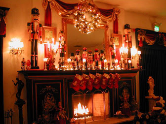 Christmas Fireplace Decor