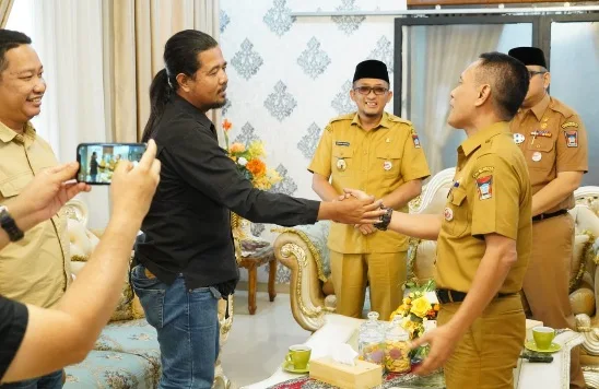 Tanggung Jawab Seorang Pemimpin, Wako Hendri Septa Undang Iggoy Bentuk Serius Menghormati Hak Cipta