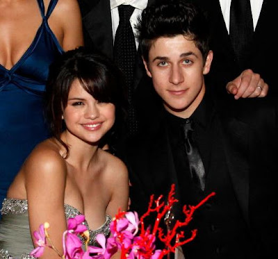 pics of selena gomez and david henrie. selena gomez david henrie