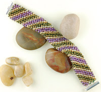 Bracelet Using Peanut Beads1
