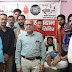 "ग्लोबल हुसैनी मिशन" ने लगाया ब्लड डोनेशन कैंप: 25 लोगों ने किया रक्तदान, गंगा-जमुनी संस्कृति का दिखा संगम 