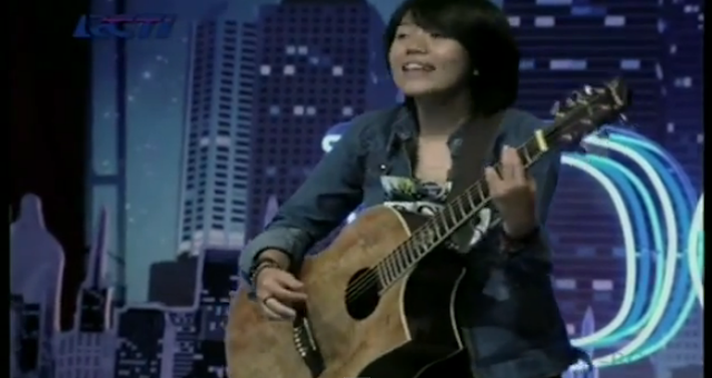 RISKA AFRILIA Si Imut Bersuara Unik Di Audition 1 (Bandung) - Indonesian Idol 2014 