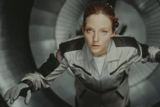 Madres de cine: Amelia en "Contact" (1997): Explorando lo Desconocido
