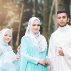 Lirik Siti Nurhaliza, Nissa Sabyan, Taufik Batisah - Ikhlas