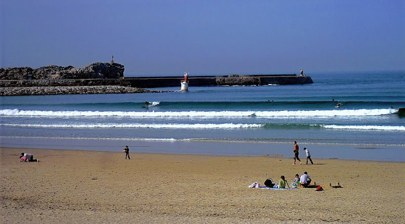 Playa El Rosal en San Vicente de la Barquera