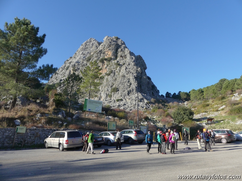 Grazalema-Simancon-Reloj-Charca Verde-Cueva de las Dos Puertas