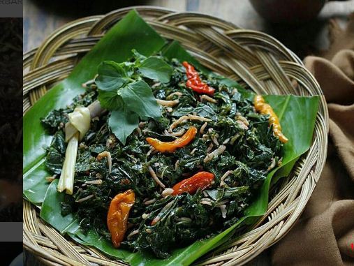  Resep Tumis Daun Singkong Pake Ikan Teri Super Pedesss 