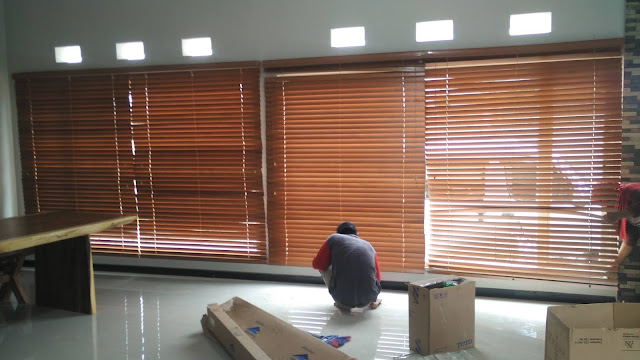 wooden blinds gorden kantor yogyakarta