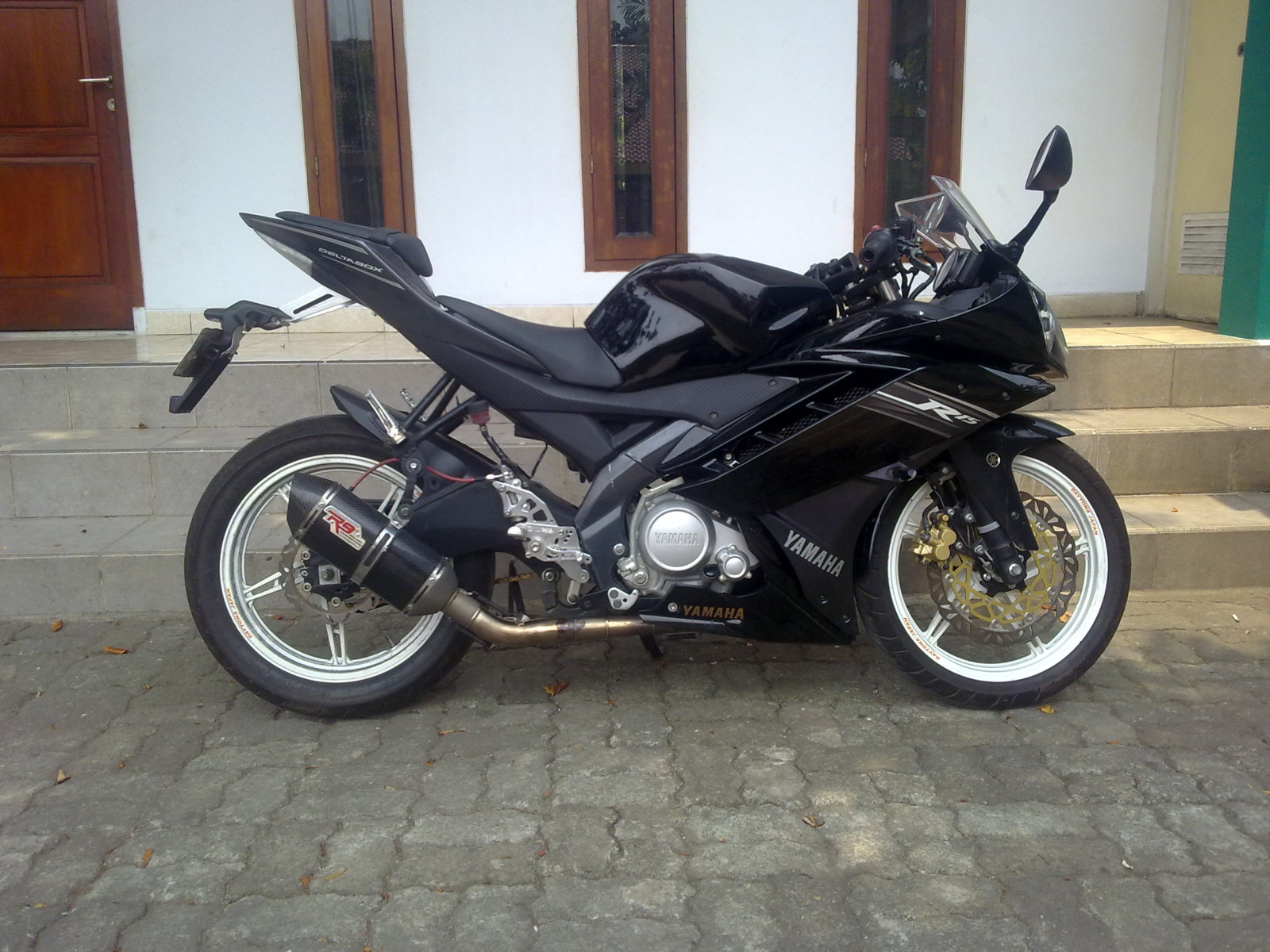 Dowload Koleksi Modifikasi Body Vixion 2009 Terbaru Fire Modif