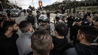 The last Friday before Ramadan, Israel prevents hundreds of Palestinians from praying at Al-Aqsa
