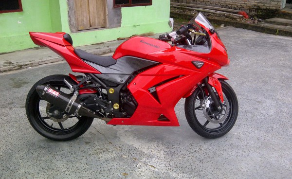 Modifikasi Motor Ninja 250 Fi Warna Merah - Modifikasi Jakarta