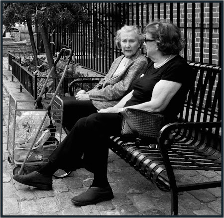 Ladies on Bench, Toronto photographer Robert Rafton