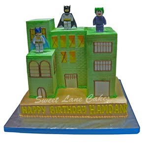 Batman Birthday Cakes on Espa  O Mulher Ancestral Oferece Atendimentos Nas Seguintes