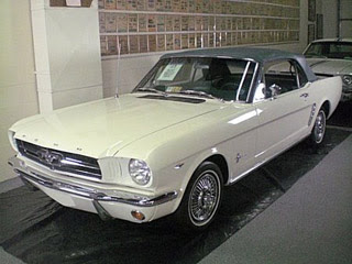 1964 12 Ford Mustang Convertible