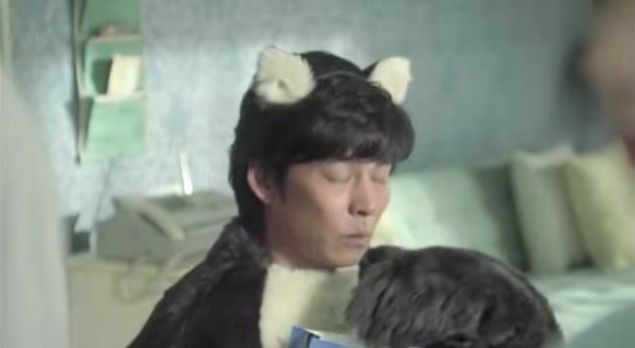 Cm Search Cmサーチ 織田裕二が犬の格好をさせられ ドッグフードを食べさせられる醜態を披露