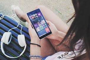 Top Reasons Why Microsoft Discontinued Windows Phone - Responsive Blogger Template