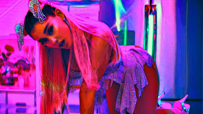 Ariana Grande – 7 rings Lyrics - Dreamer's World