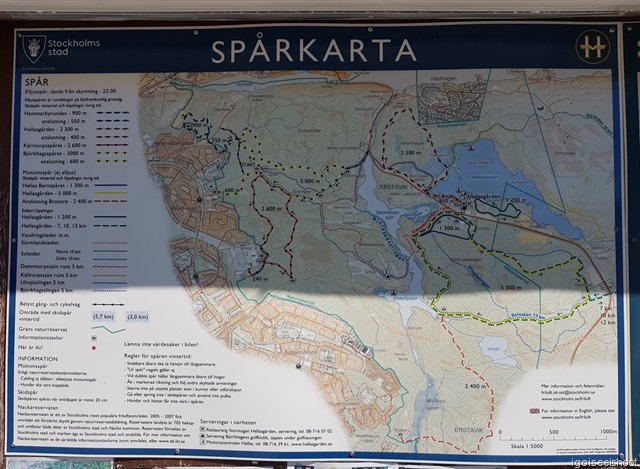 Information board showing the various hiking routes within the Nacka nature reserve.