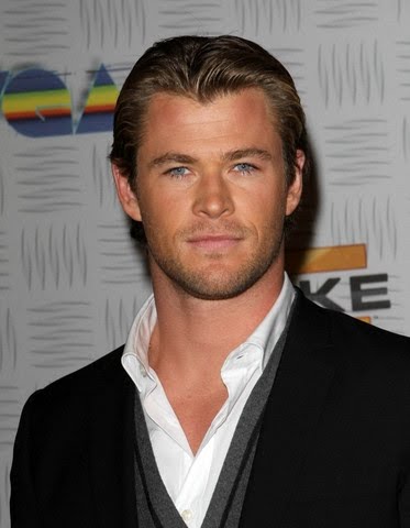 chris hemsworth body thor. thor chris hemsworth body.