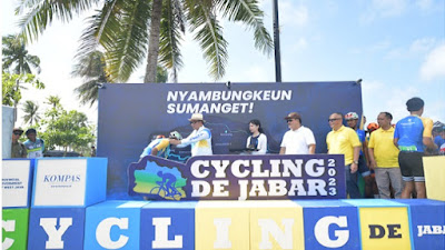 Gubernur Ridwan Kamil Tutup Cycling de Jabar 2023