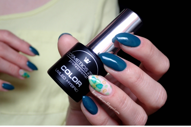 Cosmetics Zone | lakier hybrydowy | 047 Aventurine Blue | farbki akwarelowe |manicure hybrydowy | inspiracje paznokciowe | kwiaty na paznokciach | blur effect |  floral watercolor nails |  watercolor nails | watercolor flower nail art | 