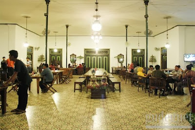 Suasana Angkringan Ndalem