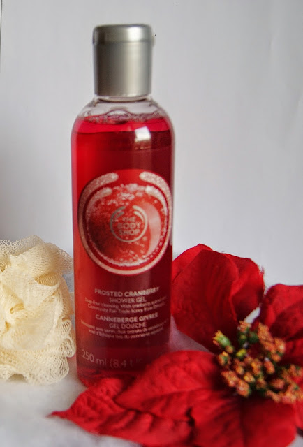 Frosted Cranberry Shower Gel The Body Shop, beauty, skincare, wash, lotion, scrub, christmas, ideas, shopping, toronto, ontario, canada, the purple scarf, melanie.ps