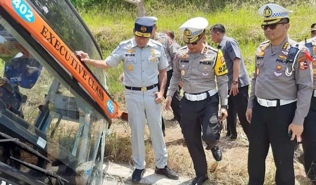 Sedih, Kakak Beradik Jadi Yatim Piatu karena Kecelakaan Bus Rosalia Indah di Tol Batang-Semarang