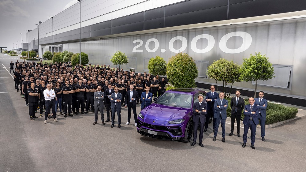 Lamborghini builds 20,000th Urus