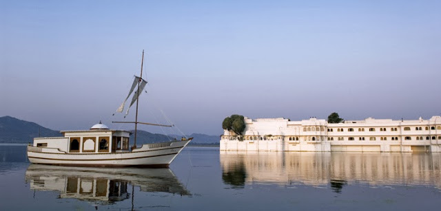 El palacio flotante del lago de Udaipur