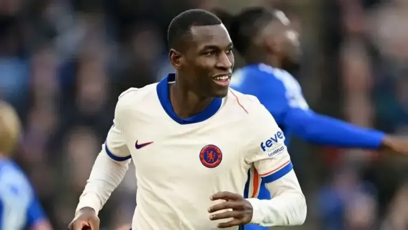 Tetesi za Soka Ulaya Jumamosi: Chelsea wanataka dau la £ 100m kwa Jackson
