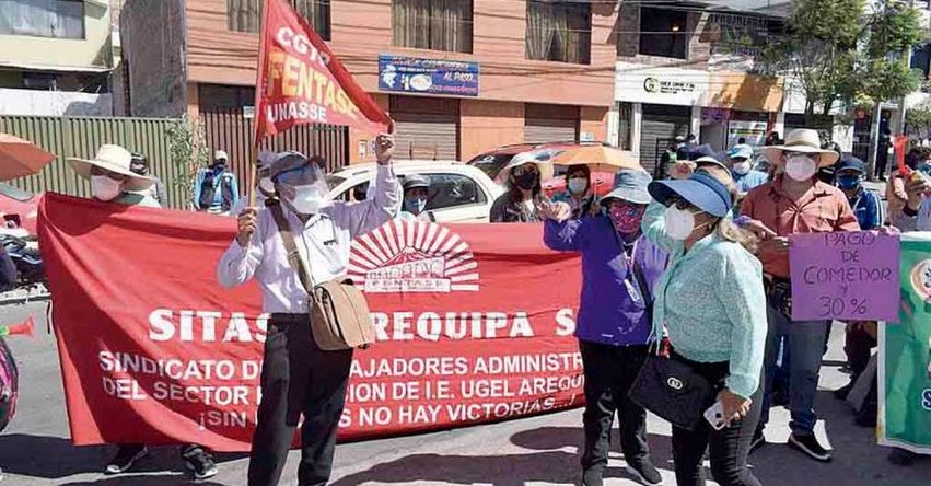 Maestros y administrativos de Arequipa con temor a recorte de personal en Educación