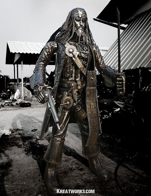 Sculpture 1000-Pound Jack Sparrow