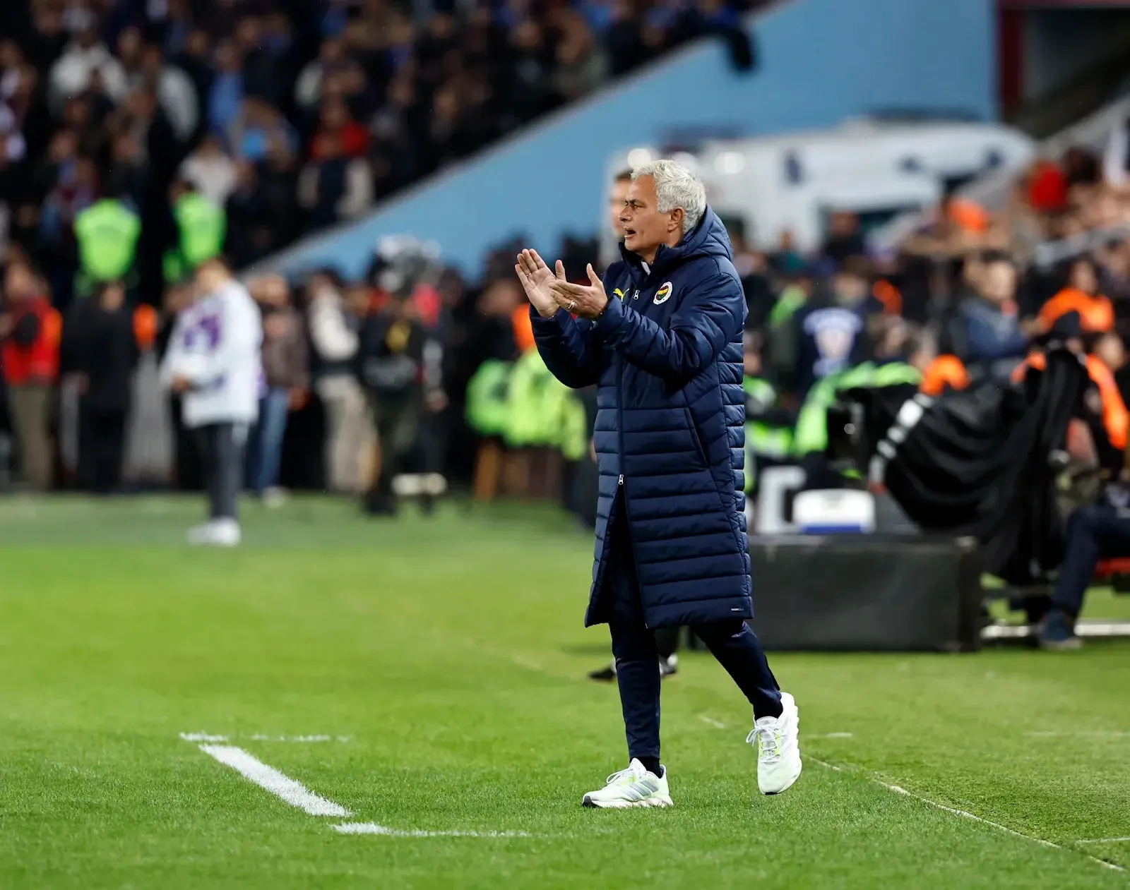José Mourinho slams 'bad smelling' Turkish league in vintage rant
