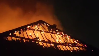 Masjid Baiturahman Islamic Centre di Sidoarjo Terbakar, Api Lahap Seluruh Isi Masjid