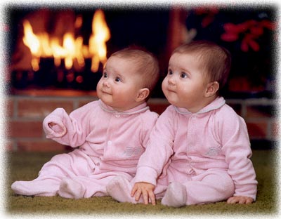 cute baby wallpapers. Download Twins Baby Wallpapers