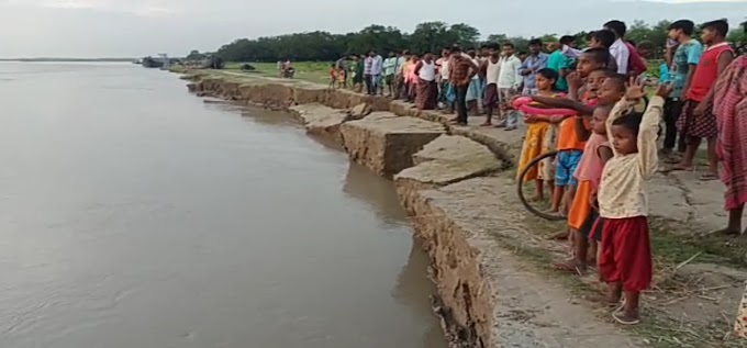 দেখুন গঙ্গা ভাঙনে কিভাবে তলিয়ে যাচ্ছে ঘরবাড়ি ও চাষের জমি || See how houses and farmland are being submerged in the Ganges | Wbl News