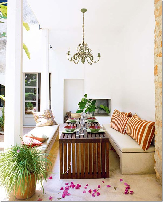 Casa de Valentina - via Just be Splendid - uma varanda mediterrânea