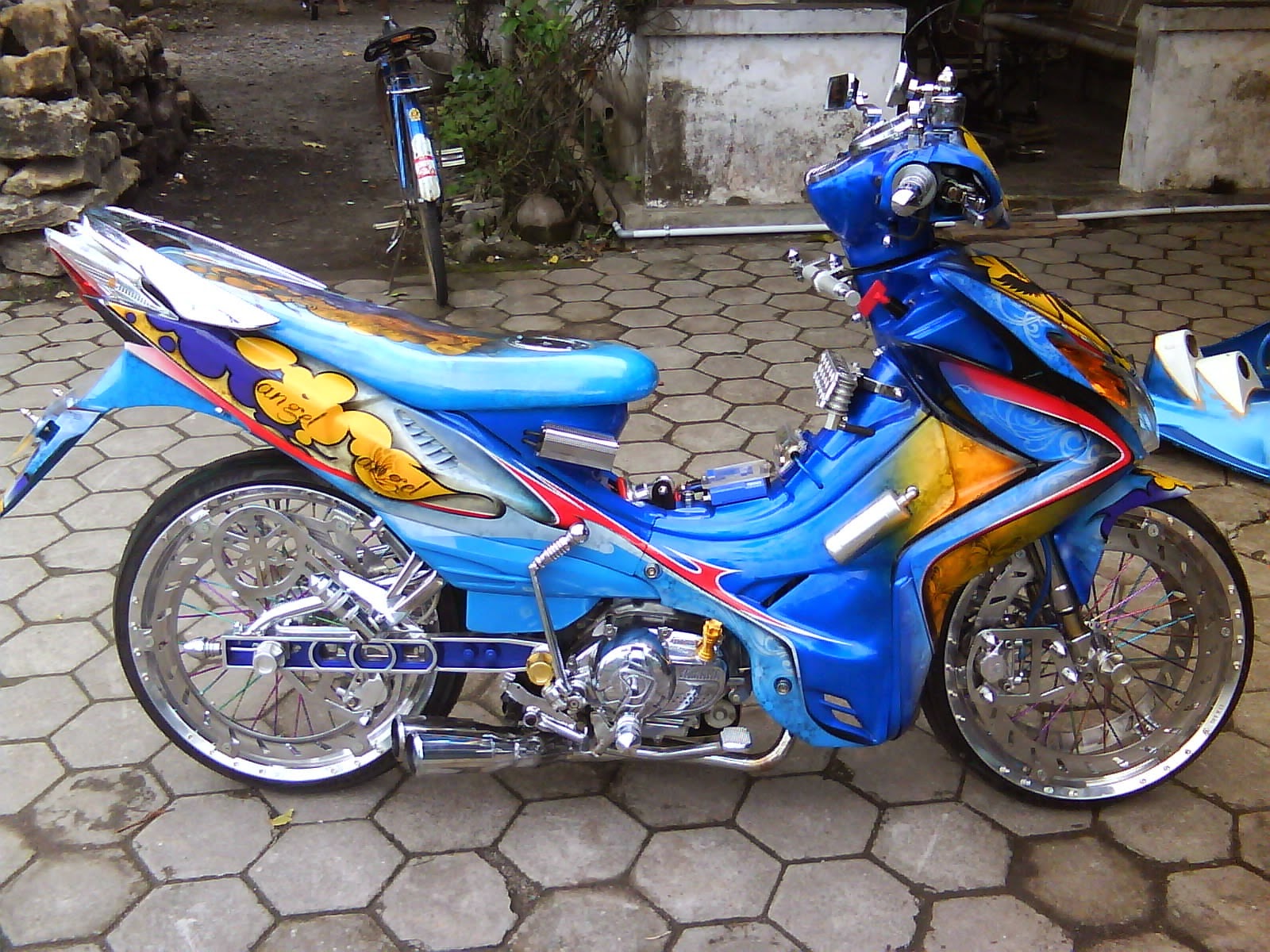 Foto Modifikasi Air Brush Yamaha Jupiter Z Terbaru