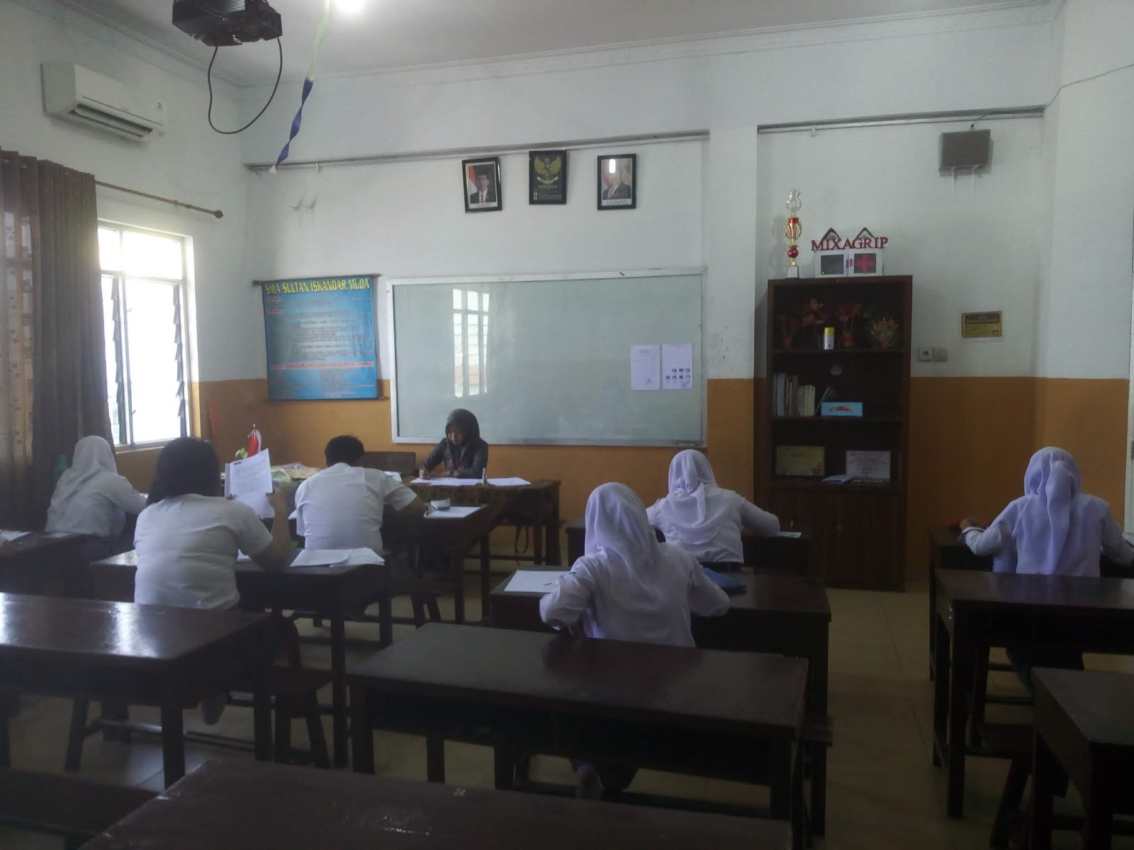 BERITA SUMUT PELAKSANAAN UJIAN SEKOLAH BERSTANDAR NASIONAL USBN TINGKAT SMA DI PROVINSI SUMATERA