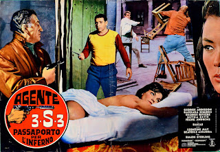 AGENTE 3-S-3 PASSAPORTO PER L'INFERNO. Italia. Fotobusta. AGENTE S3S: PASAPORTE PARA EL INFIERNO. Agente 3S3: Passaporto per l'inferno. 1965. Italia, Francia, España. Dirección: Sergio Sollima (como Simon Sterling). Reparto: Giorgio Ardisson, Bruna Simionato (como Barbara Simon), Georges Rivière, Seyna Seyn, Franco Andrei (como Frank Andrews), Liliane Fernani, José Marco (como Joshua Marco), Calisto Calisti (como Charles Kalinski), Francisco Sanz, Fernando Sancho, Henri Cogan, Béatrice Altariba.