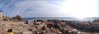 The ruins, above the sea