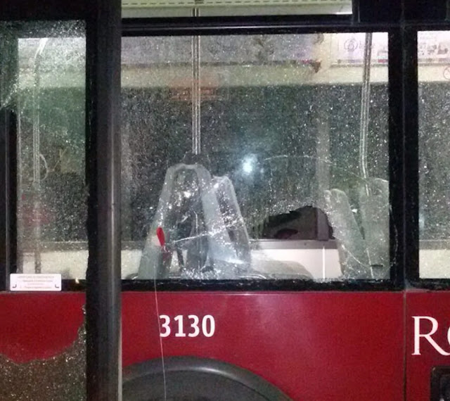 Ancora un atto vandalico a bordo di un bus Atac a Roma