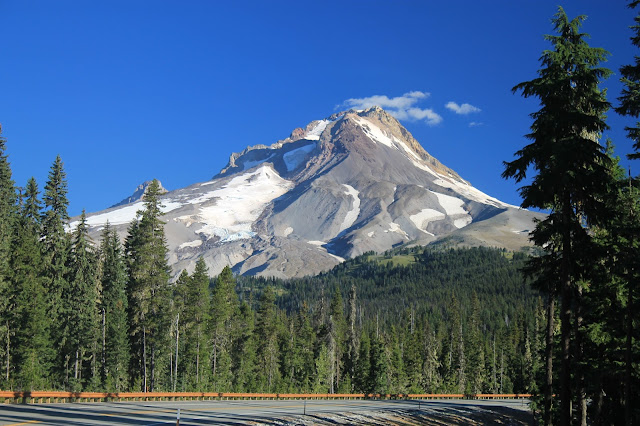 geology travel trips Montana Oregon Washington California landscape photos copyright RocDocTravel.com