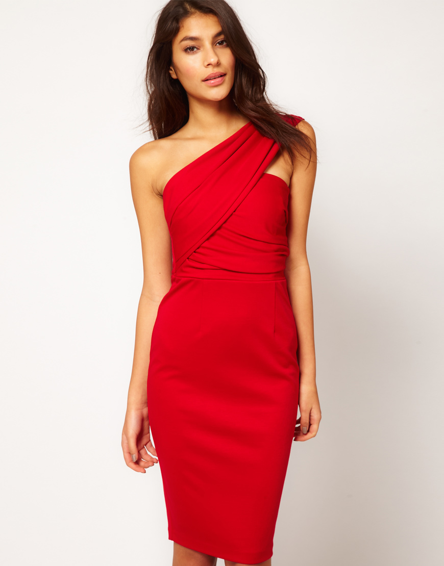 Dream Dress: Five Red Festive Dresses