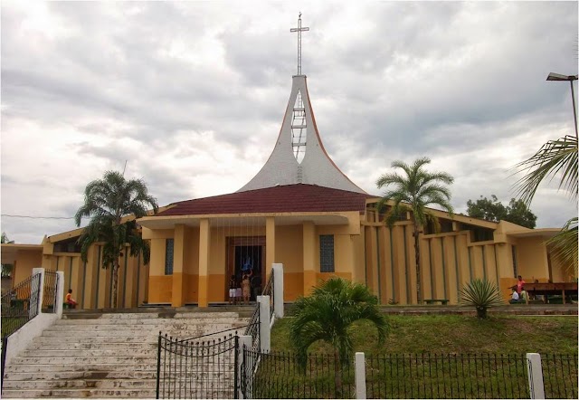 #BenjaminConstant-AM - Usuários de drogas roubam Igreja Católica em Benjamin Constant