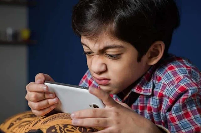 3 cautions for Parents before buying Electronic Devices for Children - MOH - Saudi-Expatriates.com