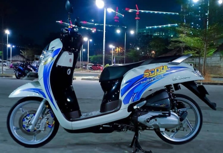 Modifikasi Scoopy Terbaik Dan Terbaru 2020 racing 48