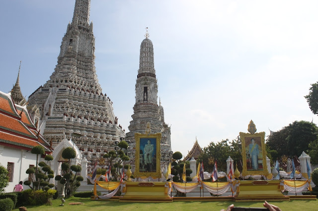 Mengunjungi Wat Arun